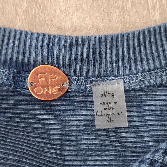 Free People One Blake Thermal Shirt XL Blue Oversized Relaxed Fit Streetwear NWT - Picture 8 of 14